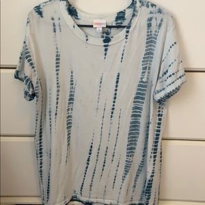 Large Lularoe Vintage Tee/Liv